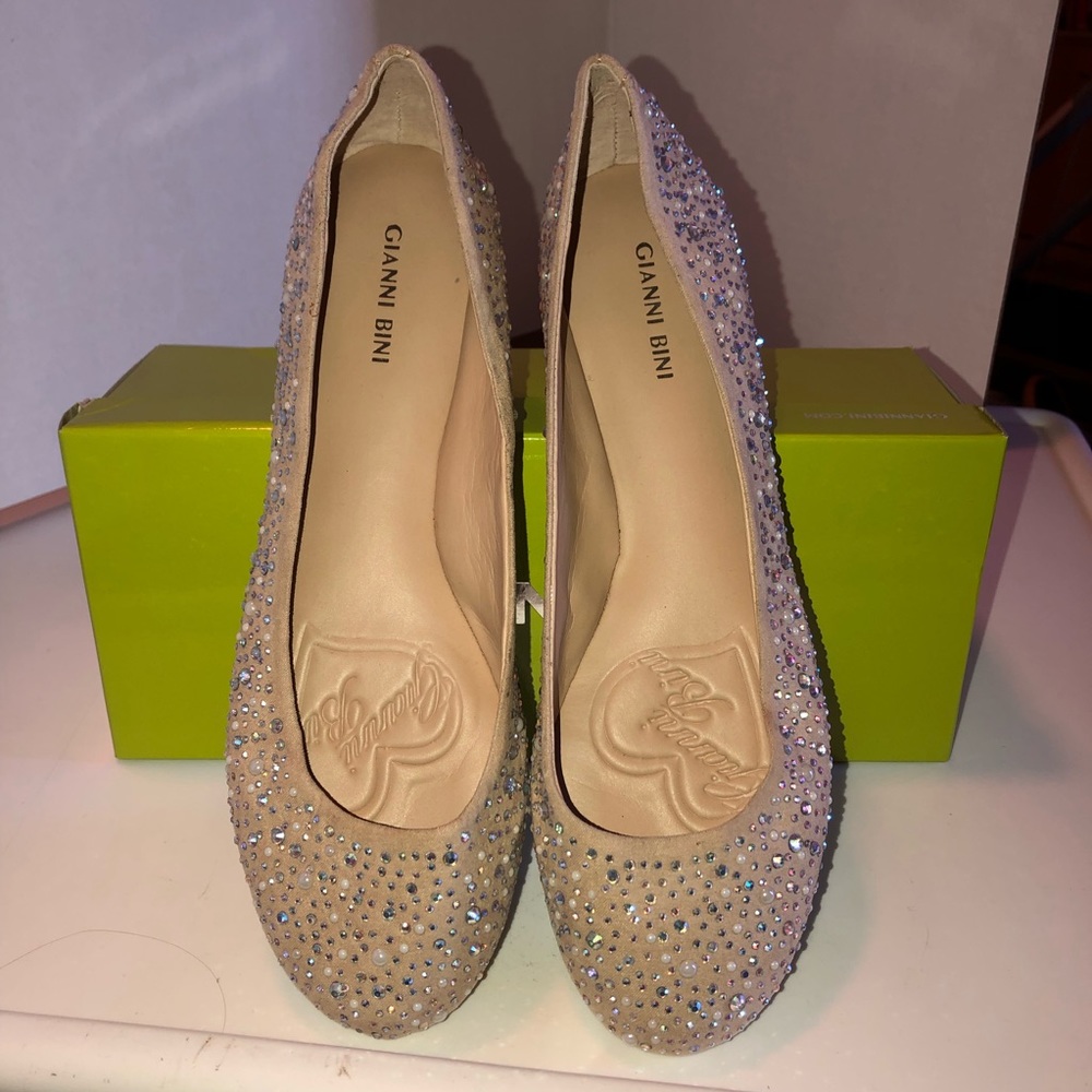 Gianni Bini calla flats sz 9M NIB
